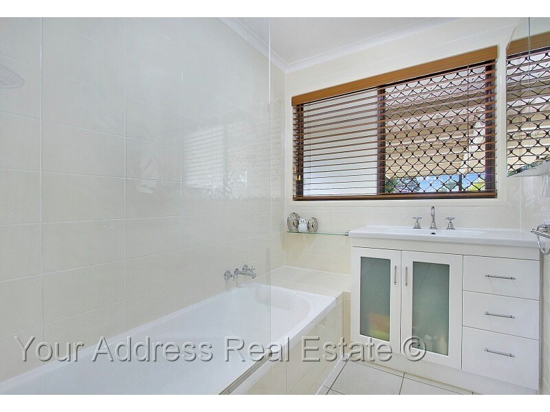 16 Antlia Street, Regents Park QLD 4118