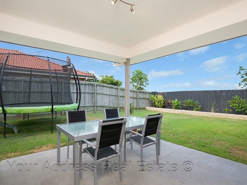 3 Coolum Court, Regents Park QLD 4118