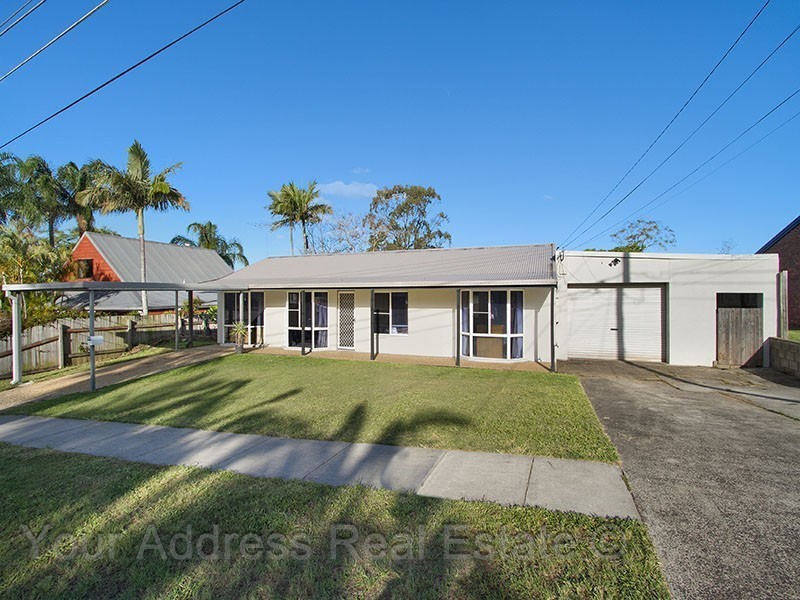 21 Pine Street, Hillcrest QLD 4118