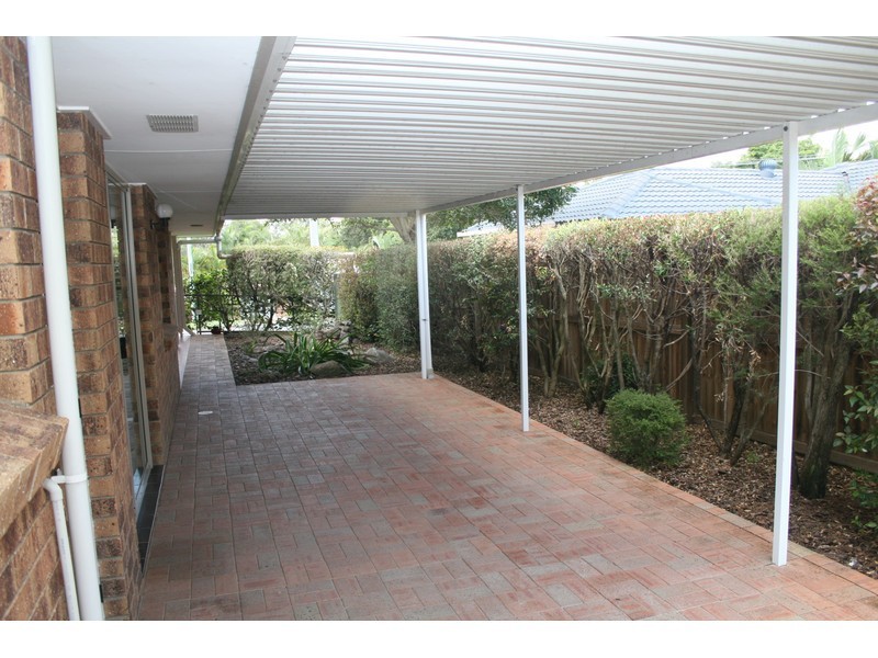 2 Danvers Court, Hillcrest QLD 4118