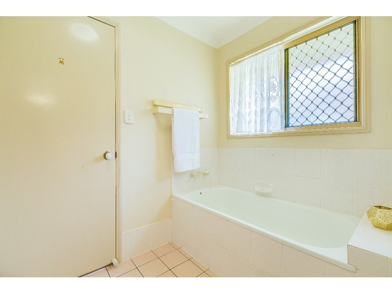 53 Serrata Circuit, Forest Lake QLD 4078