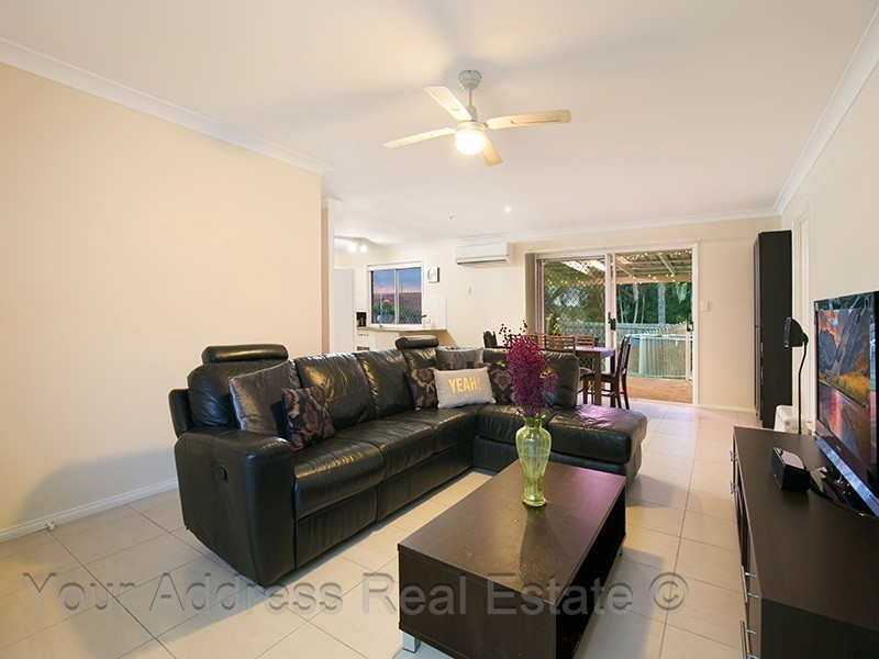 4 Gingko Crescent, Regents Park QLD 4118