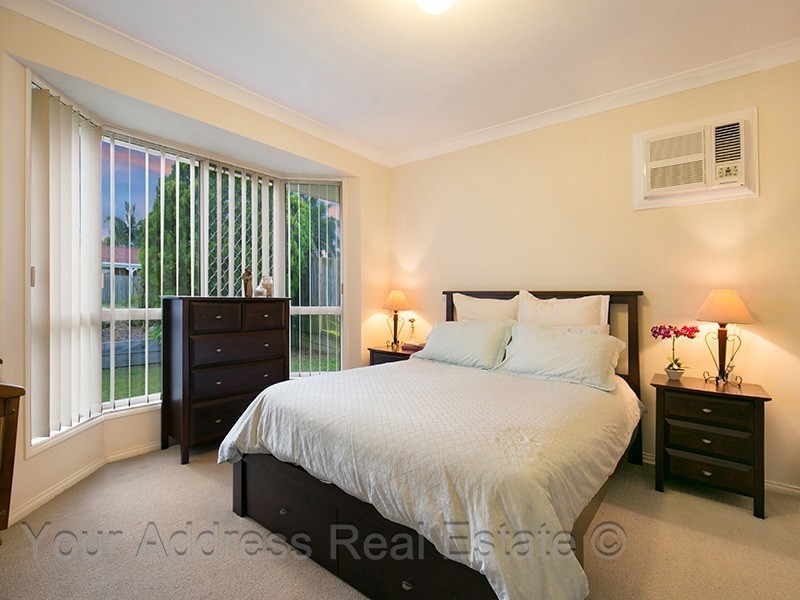 4 Gingko Crescent, Regents Park QLD 4118
