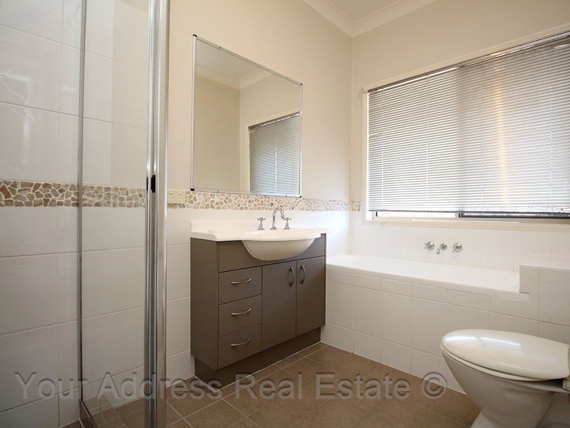 28 Jasmina Parade, Waterford QLD 4133