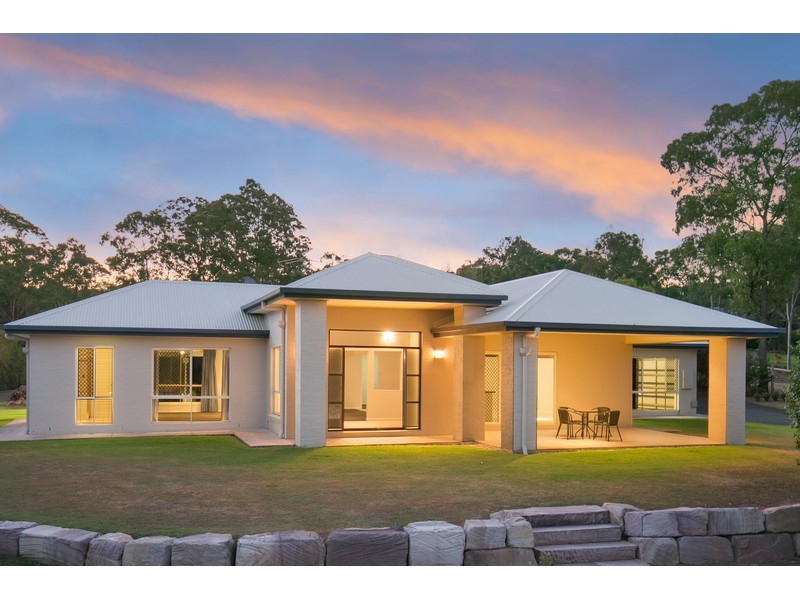 104 Silvereye Crescent, Greenbank QLD 4124