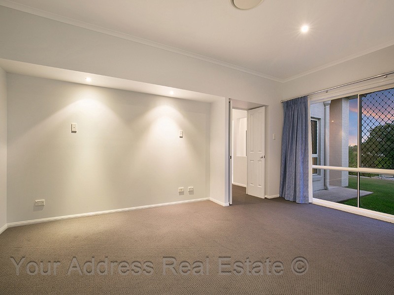 104 Silvereye Crescent, Greenbank QLD 4124