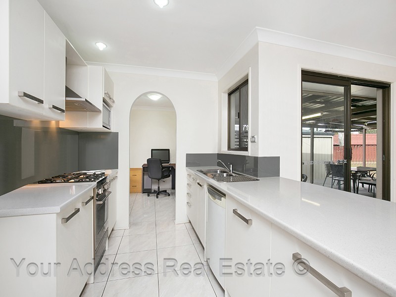 24 Adam Street, Browns Plains QLD 4118