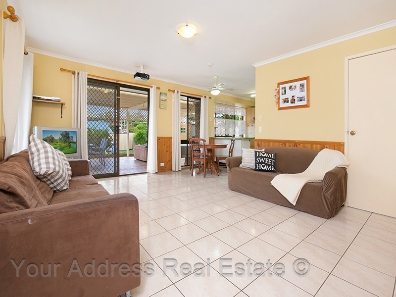 6 Aspen Court, Regents Park QLD 4118