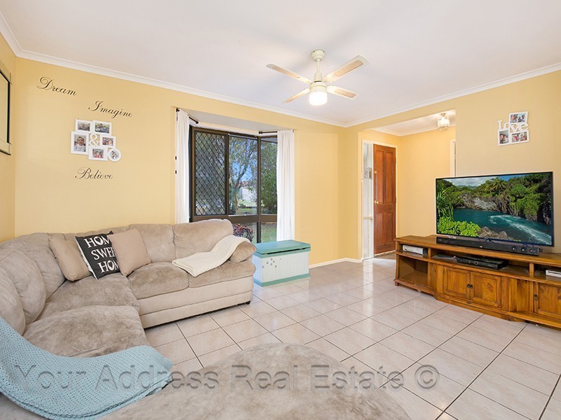 6 Aspen Court, Regents Park QLD 4118