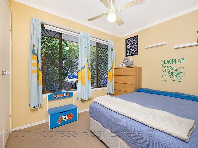 6 Aspen Court, Regents Park QLD 4118