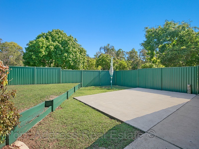 94 Solandra Circuit, Regents Park QLD 4118