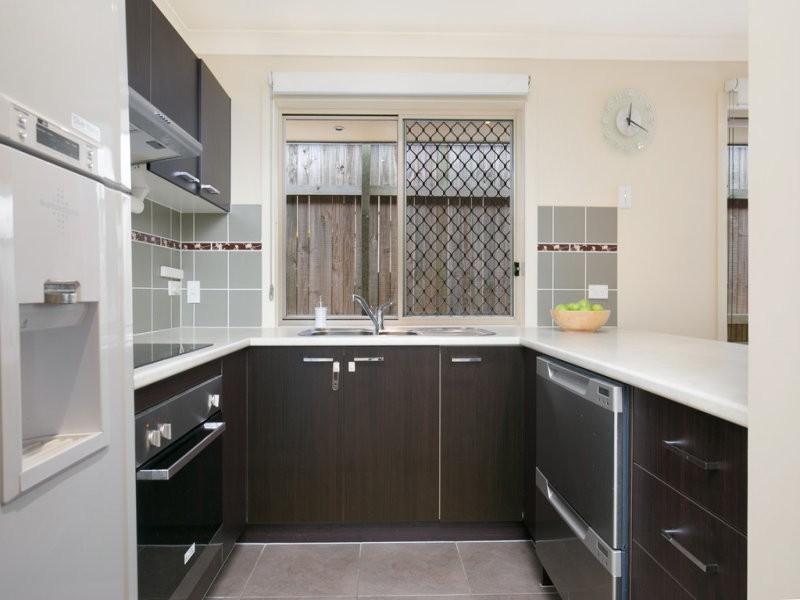 7 Bindarri Close, Waterford QLD 4133