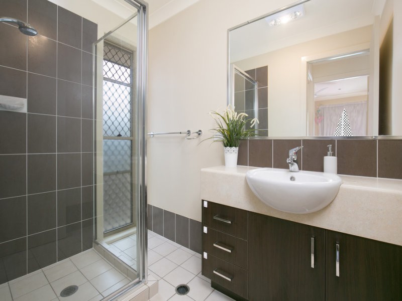 7 Bindarri Close, Waterford QLD 4133