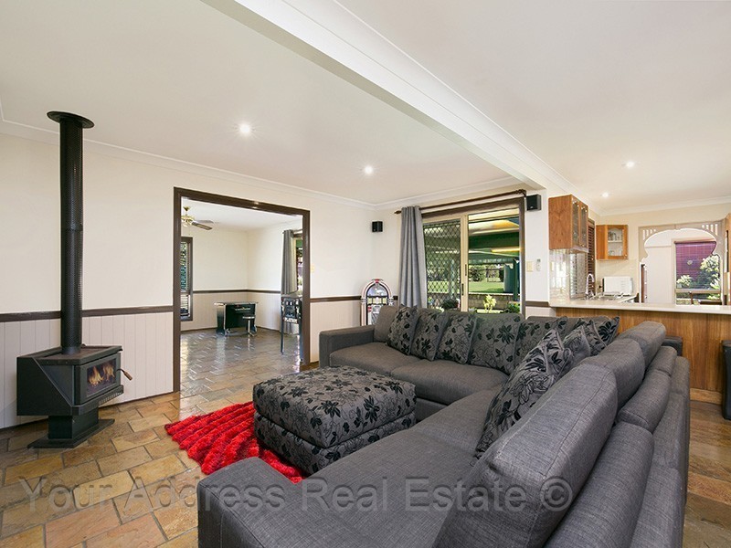 107 Carter Road, Munruben QLD 4125