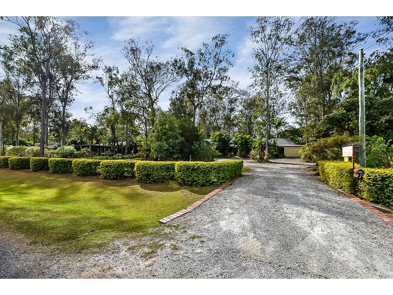 39-41 Kensington Drive, Munruben QLD 4125