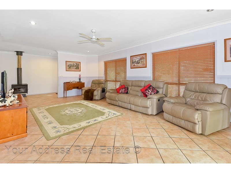 39-41 Kensington Drive, Munruben QLD 4125
