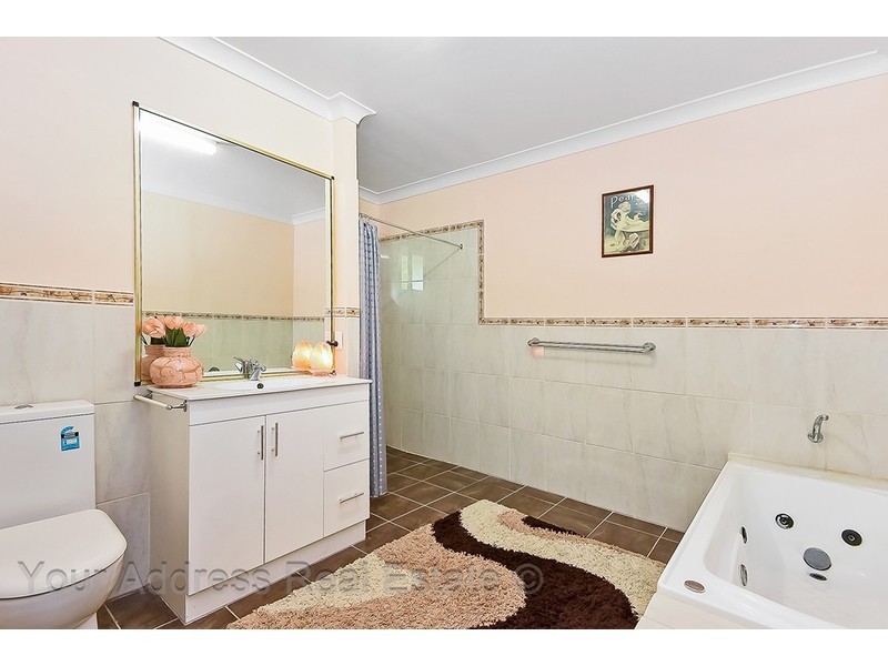 39-41 Kensington Drive, Munruben QLD 4125