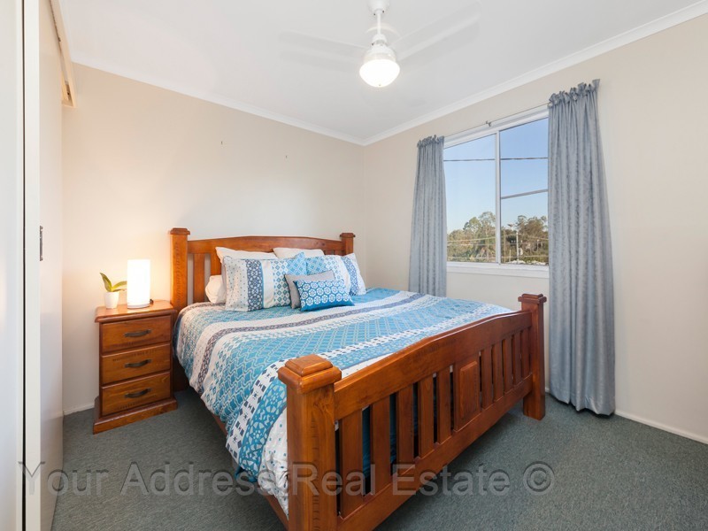 24 Cosway Street, Hillcrest QLD 4118