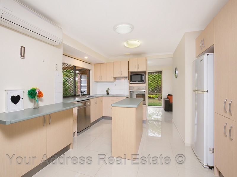 116 Emerald Drive, Regents Park QLD 4118
