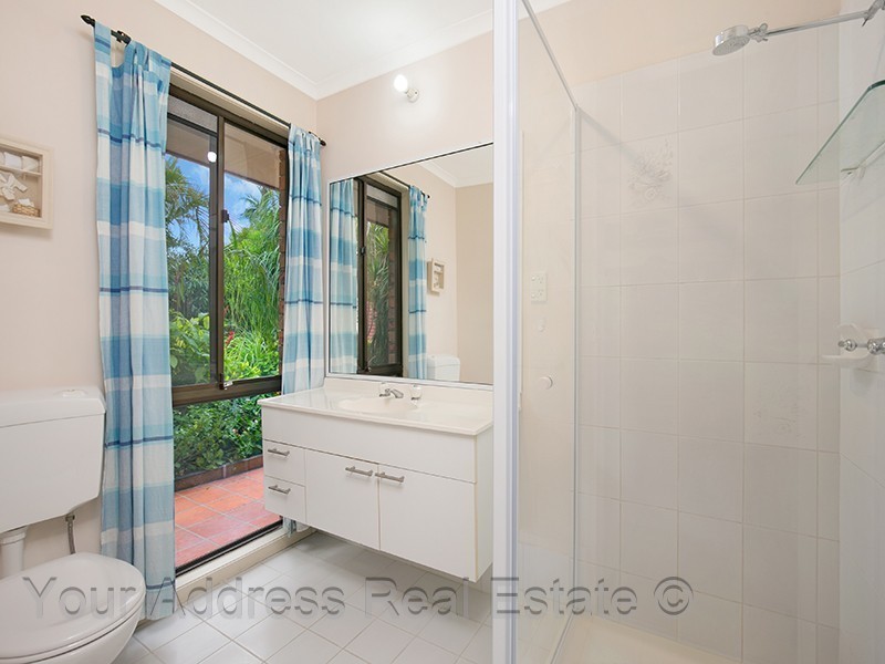 116 Emerald Drive, Regents Park QLD 4118