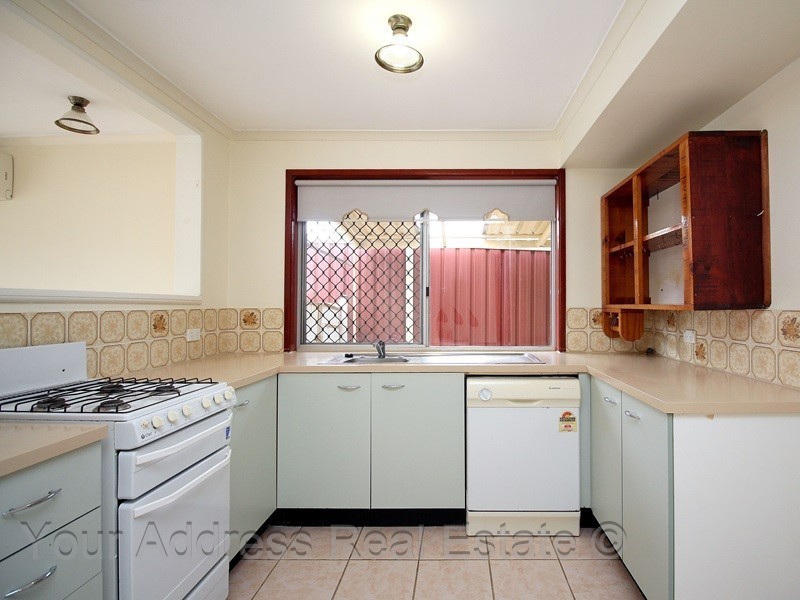 4 Dorachus Drive, Regents Park QLD 4118