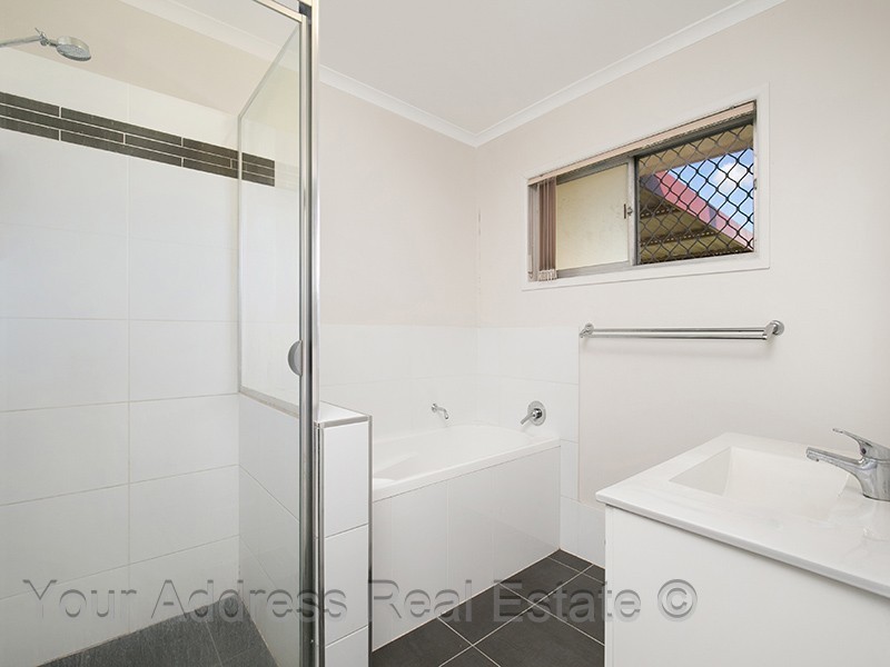 11 Bank Street, Browns Plains QLD 4118