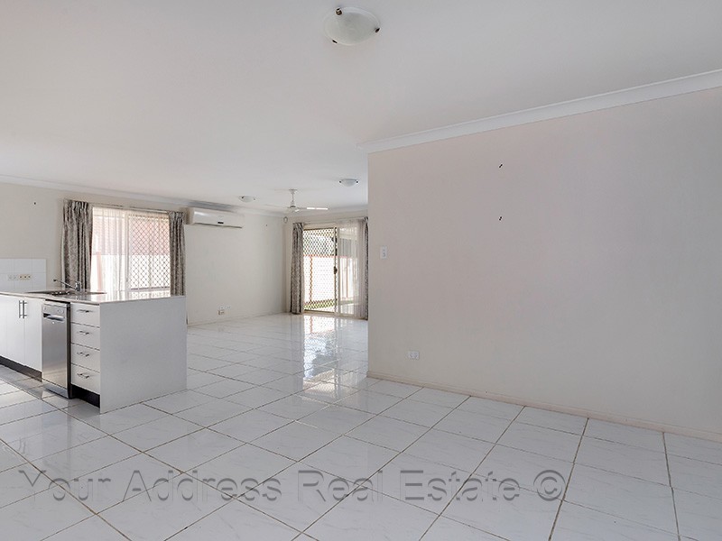 33 Cambridge Street, Boronia Heights QLD 4124