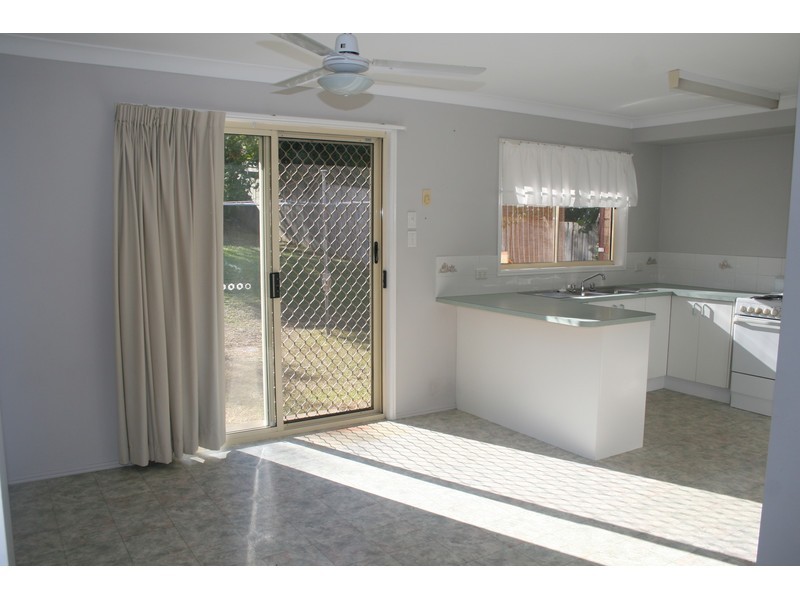 60 Avonmore Street, Edens Landing QLD 4207