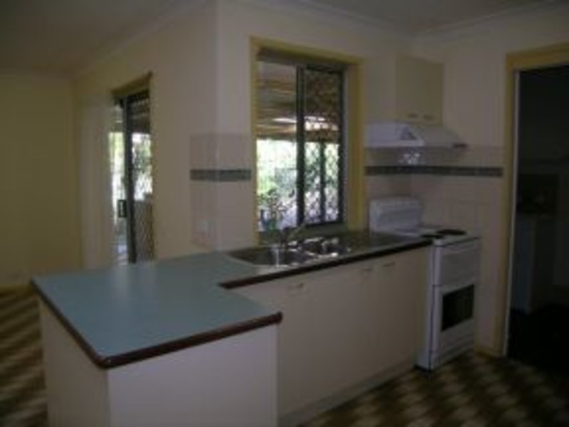 22 Renfrew Street, Hillcrest QLD 4118