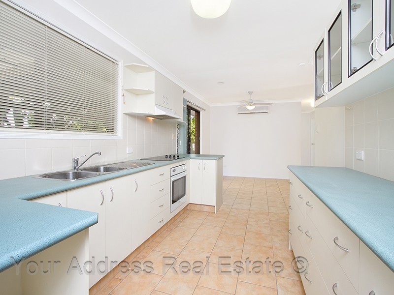 9 Pavon Street, Regents Park QLD 4118