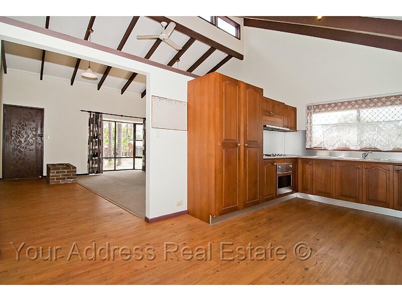 57 Estramina Road, Regents Park QLD 4118