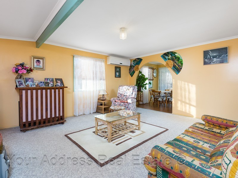 21 Whitcomb Street, Hillcrest QLD 4118