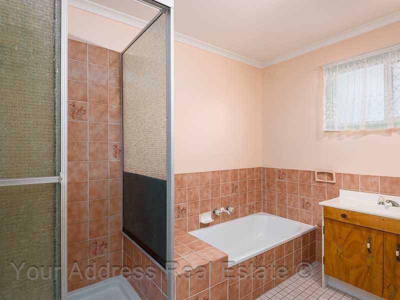 21 Whitcomb Street, Hillcrest QLD 4118