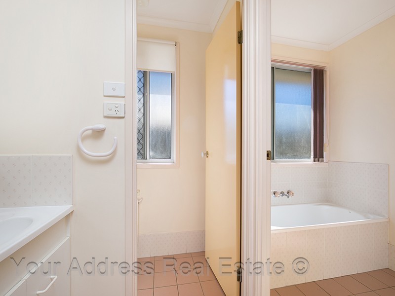 12 Burdekin Court, Hillcrest QLD 4118