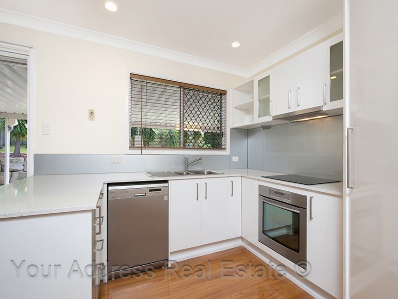 3 Liana Court, Regents Park QLD 4118