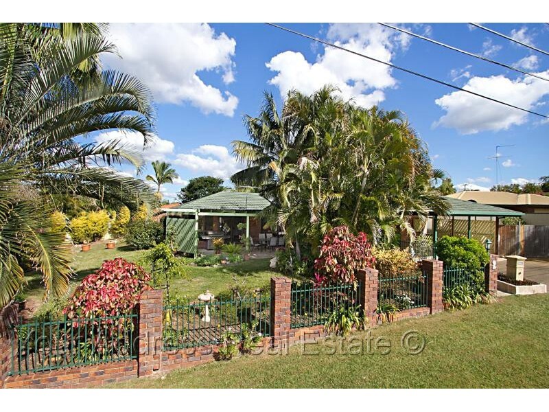 2 Cygnus Court, Regents Park QLD 4118