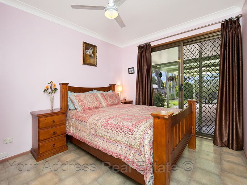 2 Cygnus Court, Regents Park QLD 4118