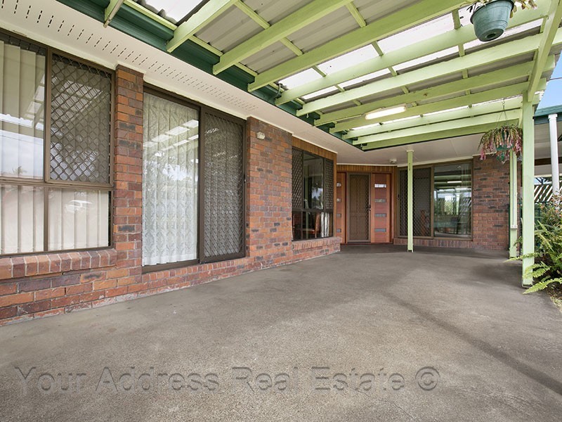 2 Cygnus Court, Regents Park QLD 4118