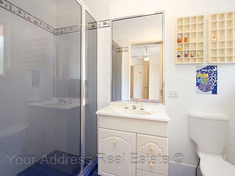 102-104 Chloe Drive, Munruben QLD 4125