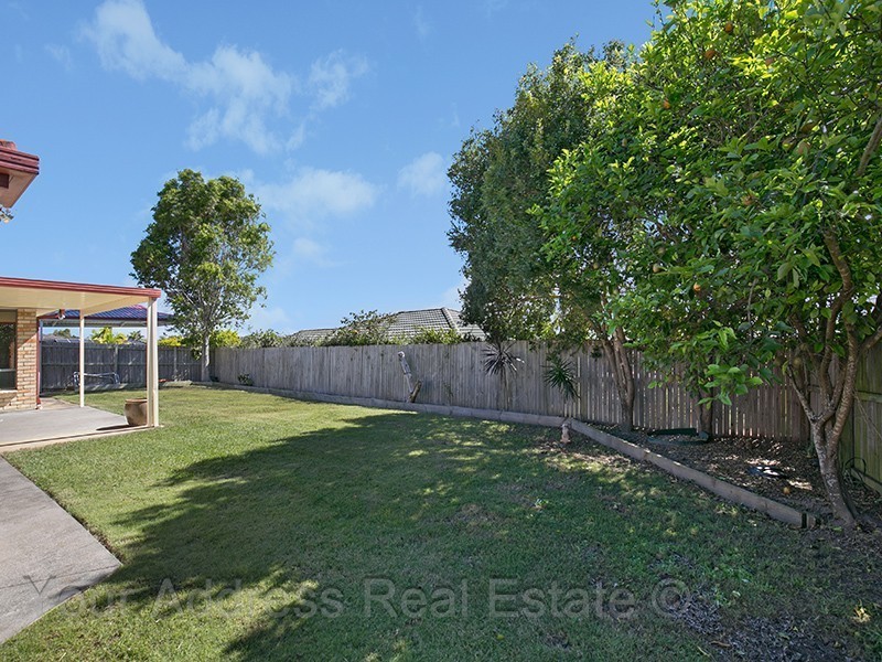 9 Cinear Court, Regents Park QLD 4118