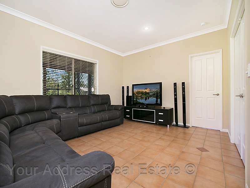 166-168 Silvereye Crescent, Greenbank QLD 4124