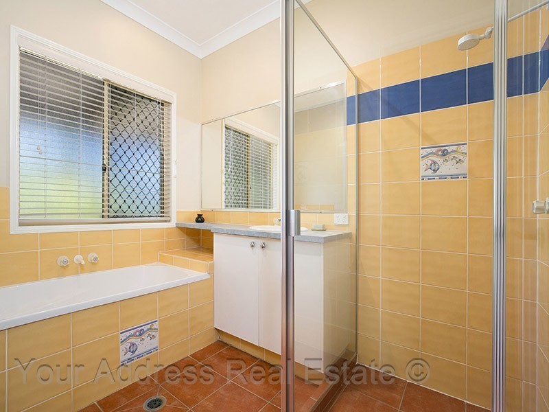 166-168 Silvereye Crescent, Greenbank QLD 4124