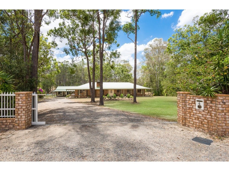 4 McPherson Road, Chambers Flat QLD 4133