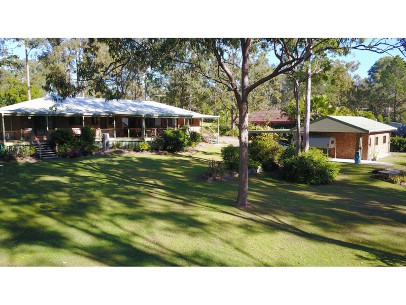 4 McPherson Road, Chambers Flat QLD 4133