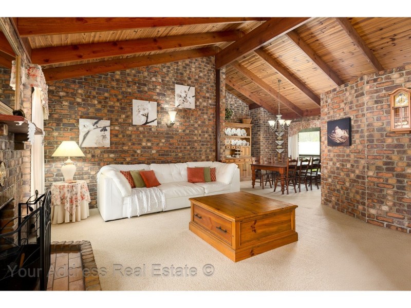 4 McPherson Road, Chambers Flat QLD 4133