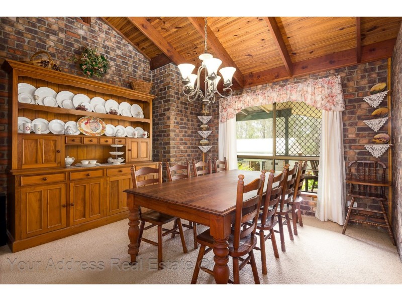 4 McPherson Road, Chambers Flat QLD 4133