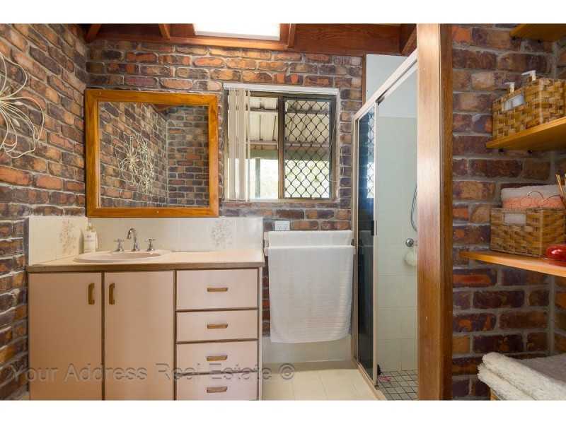 4 McPherson Road, Chambers Flat QLD 4133