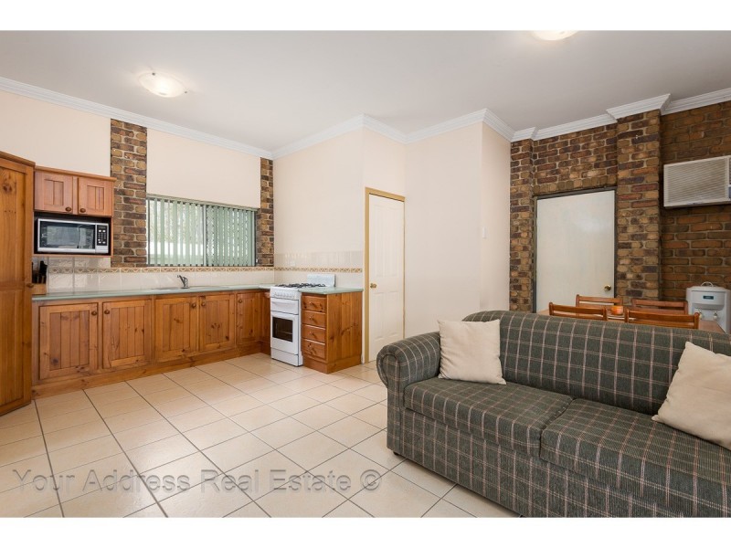 4 McPherson Road, Chambers Flat QLD 4133