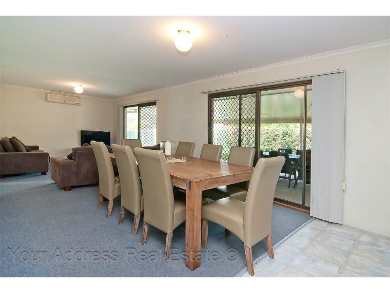8 Eugene Street, Boronia Heights QLD 4124