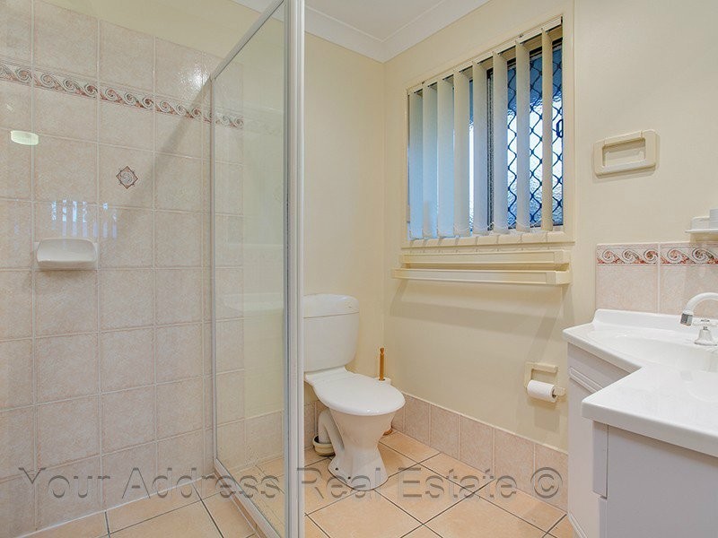 3 Pine Street, Hillcrest QLD 4118